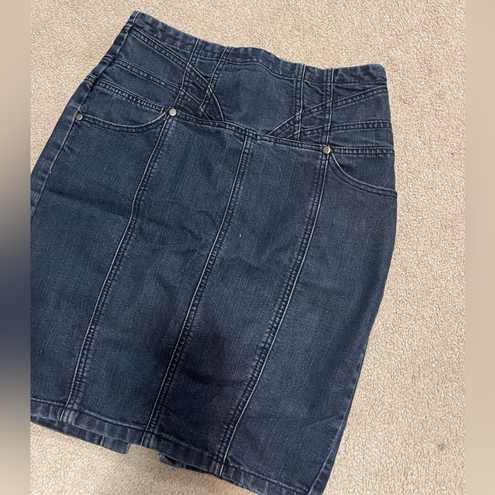Kensie knee length denim pencil skirt size M